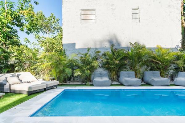 Shadowlawn, 117 NE 48th St #B, Miami, Florida 33137, image 1