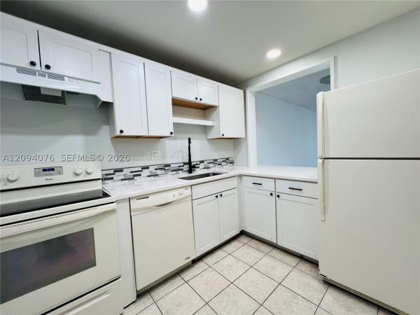 Versailles Gardens, 8025 S Colony Cir S #210, Tamarac, Florida 33321, image 1