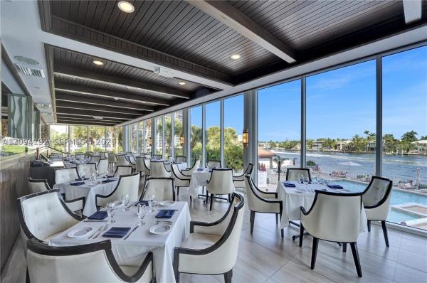 Hamptons West, 20281 E Country Club Dr #305, Aventura, Florida 33180, image 1