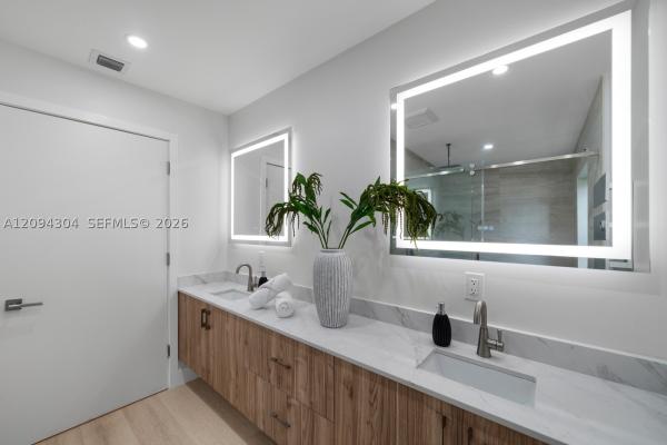 Hollywood Lakes, 908 Tyler St, Hollywood, Florida 33019, image 1