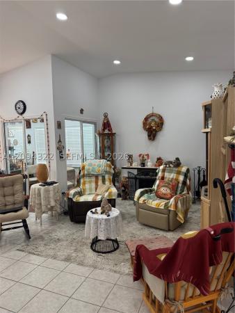 North Gate, 640 SE 22nd Ln, Homestead, Florida 33033, image 1