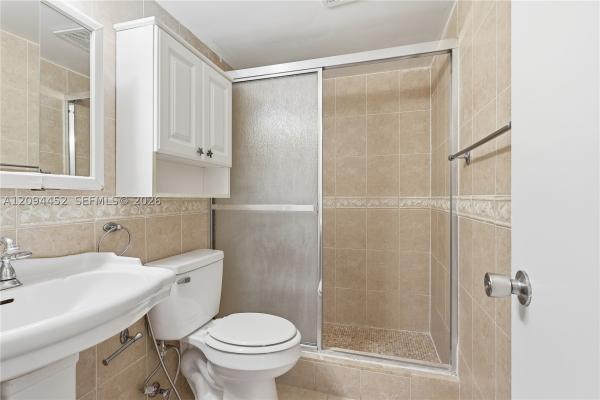 2655 W 67th Pl #14-13, Hialeah, Florida 33016, image 1