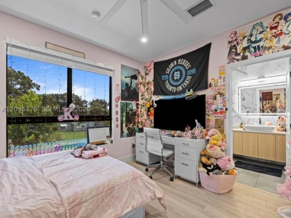 Croissant Park River, 307 SW 10th St, Fort Lauderdale, Florida 33315, image 1