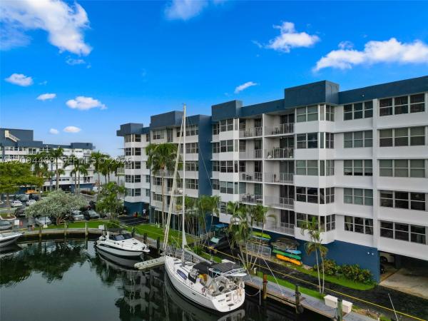 Reef West, 16565 NE 26th Ave #4D, North Miami Beach, Florida 33160, image 1