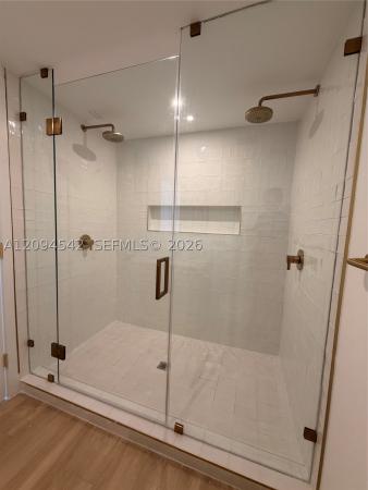90 NE 32 #823, Miami, Florida 33137, image 1