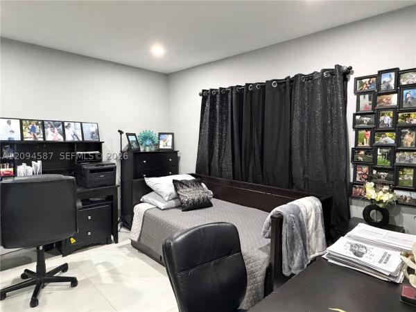 Lake Island, 520 NW 46th St, Deerfield Beach, Florida 33064, image 1