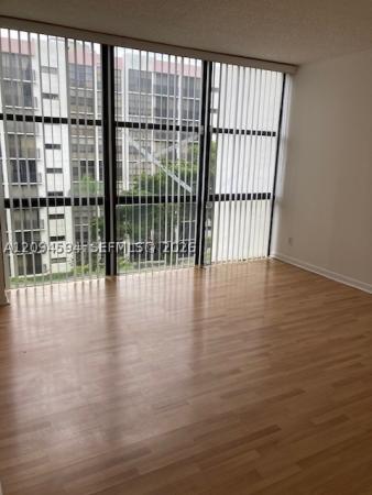 Plaza Of The Americas, 17021 N Bay Rd #624, Sunny Isles Beach, Florida 33160, image 1