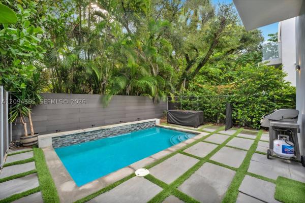 3079 Carter St, Miami, Florida 33133, image 1