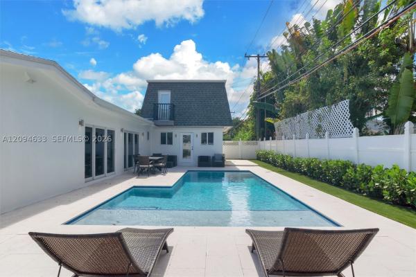 20330 Highland Lakes Blvd, Unincorporated Dade County, Florida 33179, image 1