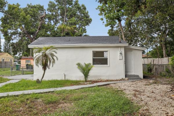 Bowling Green, 1063 NW 55th Ter, Miami, Florida 33127, image 1