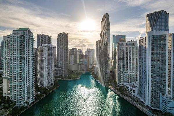 One Miami West, 325 S Biscayne Blvd #3015, Miami, Florida 33131, image 1