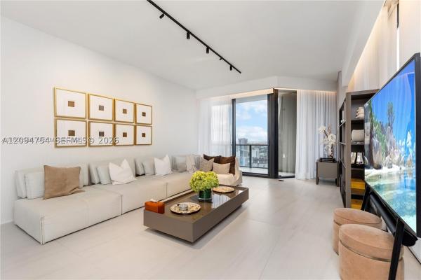 One Thousand Museum, 1000 Biscayne Blvd #3502, Miami, Florida 33132, image 1