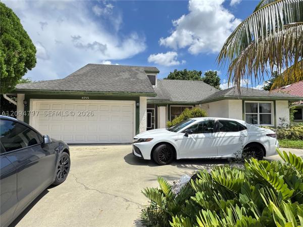 Lakewood At Woodmont, 8715 NW 83rd St, Tamarac, Florida 33321, image 1