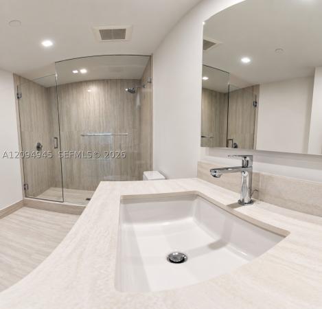 2411 Laguna Cir #802, Miami, Florida 33181, image 1