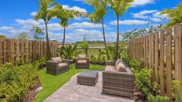 2588 SE 25th Dr, Homestead, Florida 33035, image 1