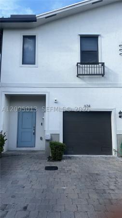 Regal Palm Square, 634 SW 12th St, Florida City, Florida 33034, image 1