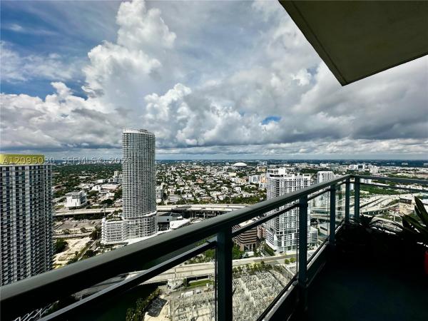 Mint At Riverfront, 92 SW 3rd St #4905, Miami, Florida 33130, image 1