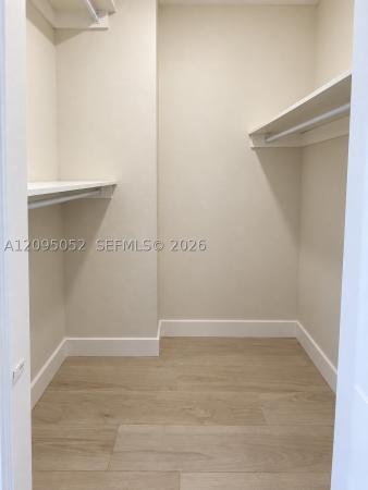 Arlen House West, 500 W Bayview Dr #621, Sunny Isles Beach, Florida 33160, image 1