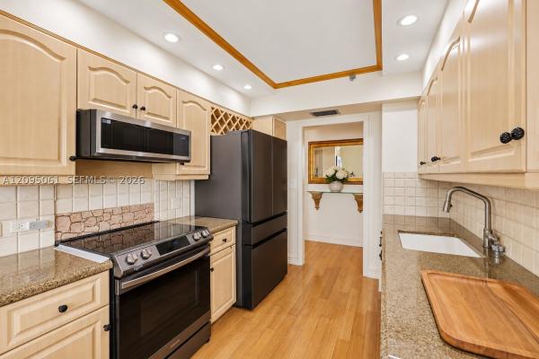 Terraces North Turnberry, 20191 E Country Club Dr #1102, Aventura, Florida 33180, image 1
