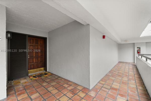 La Residence, 23200 Camino Del Mar #305, Boca Raton, Florida 33433, image 1