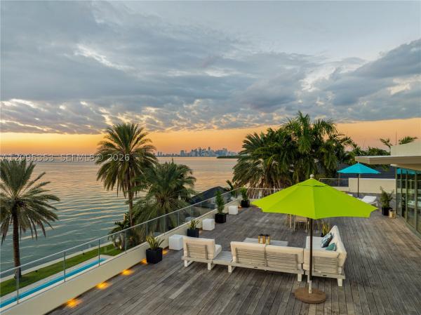Tropical Isle Homes, 360 Harbor Dr, Key Biscayne, Florida 33149, image 1