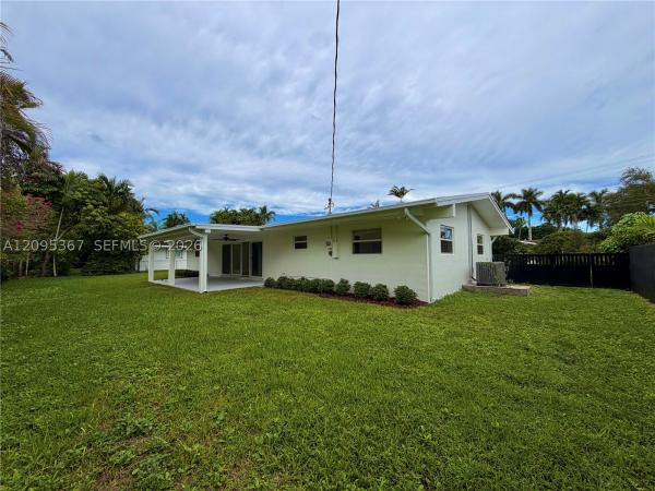 8820 SW 85th St, Unincorporated Dade County, Florida 33173, image 1