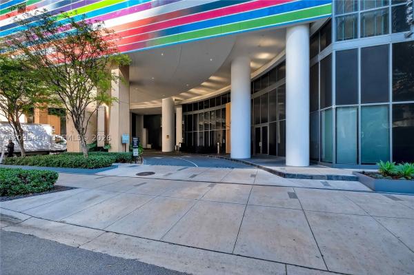 Brickell Heights East, 45 SW 9th St #3807, Miami, Florida 33130, image 1