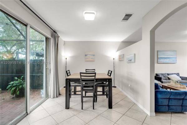 Antigua, 916 NW 135th Ter, Pembroke Pines, Florida 33028, image 1