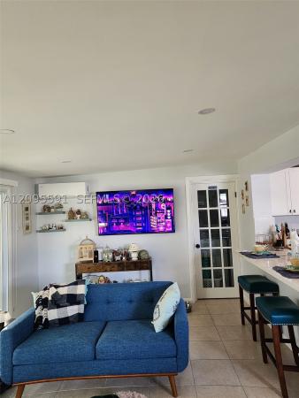 812 Lake Mcgregor Dr, Fort Myers, Florida 33919, image 1