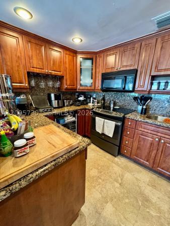 Brickell Townhouse, 2451 Brickell Ave #5P, Miami, Florida 33129, image 1