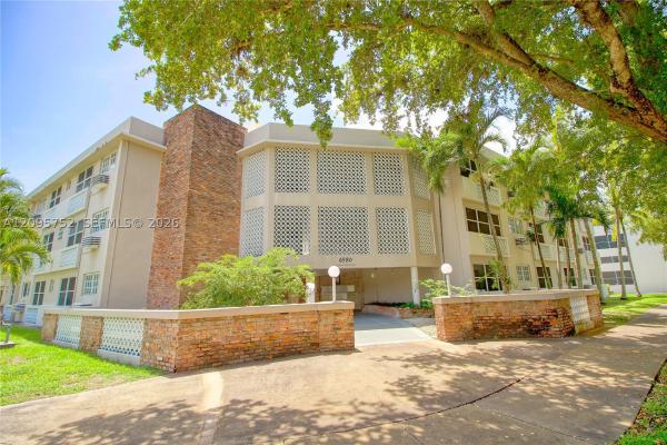 Santona, 6580 Santona St #A37, Coral Gables, Florida 33146, image 1