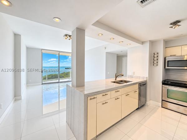 The Metropolitan, 2475 Brickell Ave #1208, Miami, Florida 33129, image 1