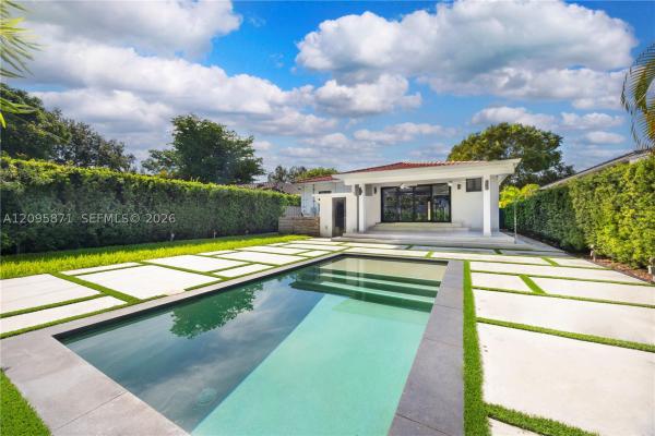 New Shenandoah, 1861 SW 23rd St, Miami, Florida 33145, image 1