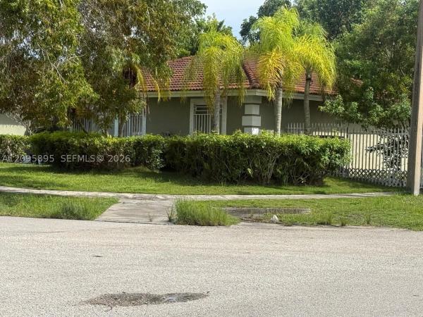 12642 SW 221st St, Unincorporated Dade County, Florida 33170, image 1