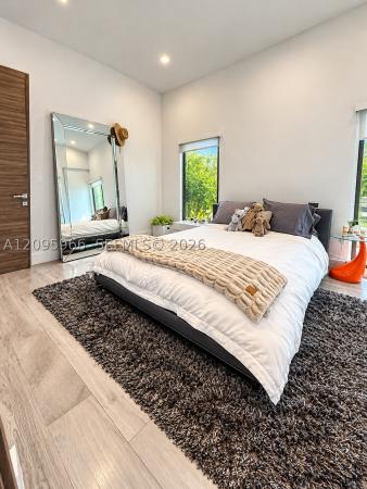 21498 Highland Lakes Blvd, Unincorporated Dade County, Florida 33179, image 1