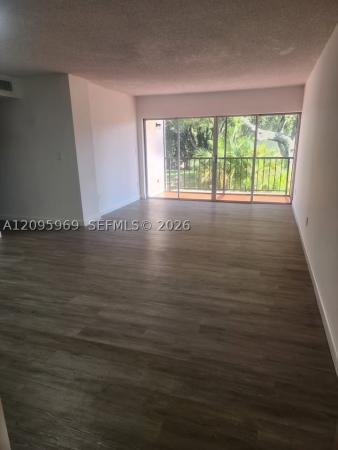 8889 N Fontainebleau Blvd #211, Unincorporated Dade County, Florida 33172, image 1