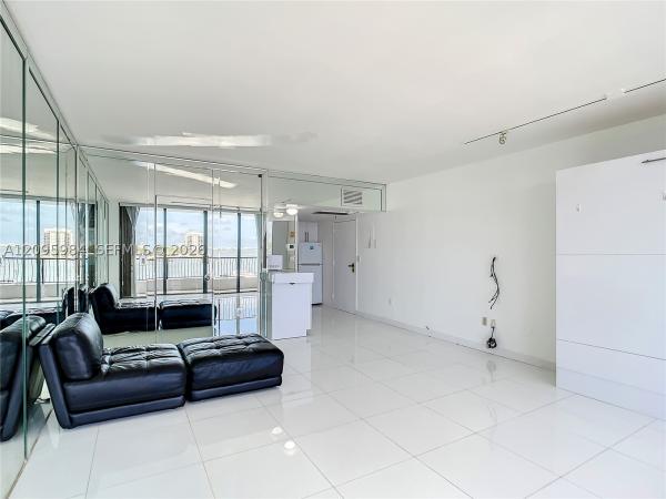 Venetia, 555 NE 15th St #502, Miami, Florida 33132, image 1