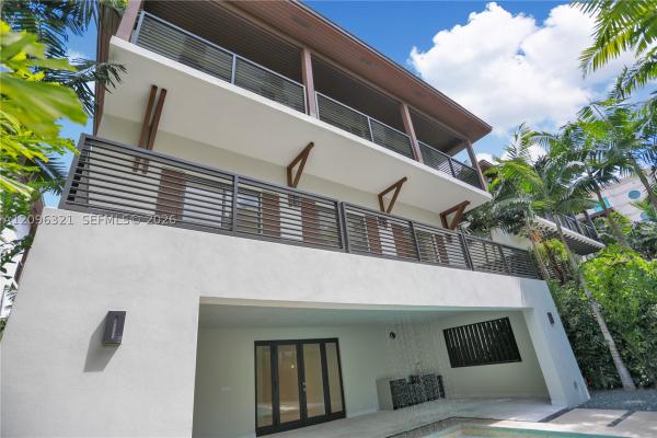 Glencoe, 3550 W Glencoe St, Miami, Florida 33133, image 1