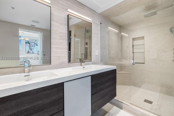 Mosaic On Miami Beach, 3801 Collins Ave #2006, Miami Beach, Florida 33140, image 1