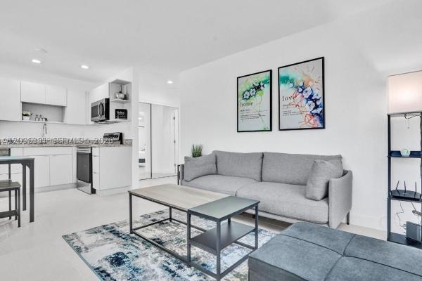 Hallandale Park, 208 SE 4th St #1-2, Hallandale Beach, Florida 33009, image 1
