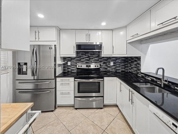 Sabal Palm Of Pine Island Ridge, 1830 Sabal Palm Dr #105, Davie, Florida 33324, image 1