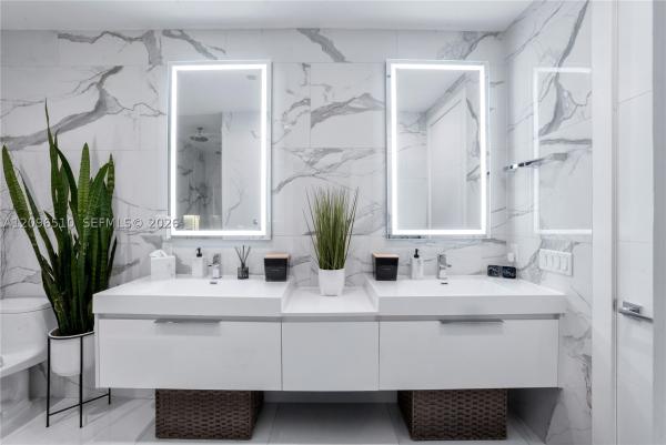 MarinaBlue, 888 Biscayne Blvd #4608, Miami, Florida 33132, image 1