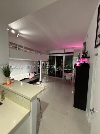One Miami East, 335 S Biscayne Blvd #PH-06, Miami, Florida 33131, image 1