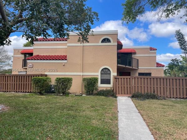 Banyan Lake, 8068 Severn Dr #B, Boca Raton, Florida 33433, image 1