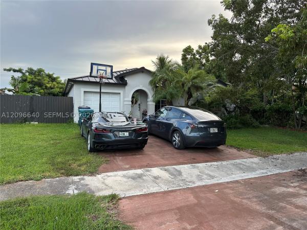 12512 SW 223rd St, Unincorporated Dade County, Florida 33170, image 1