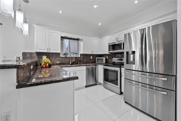 Santa Barbara, 21474 SW 85th Path, Cutler Bay, Florida 33189, image 1