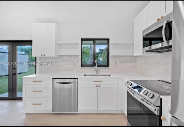 10680 SW 146th St, Unincorporated Dade County, Florida 33176, image 1