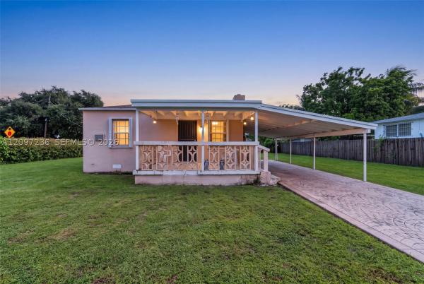 1300 NW 100th St, Unincorporated Dade County, Florida 33147, image 1
