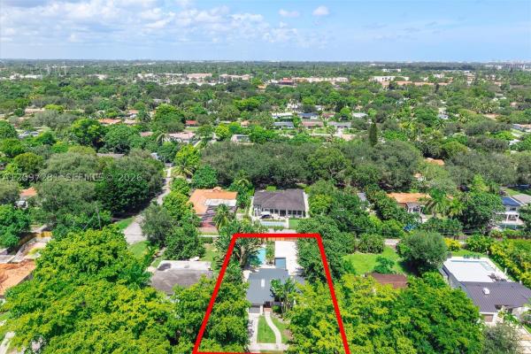 Dunnings Miami Shores, 77 NW 106th St, Miami Shores, Florida 33150, image 1