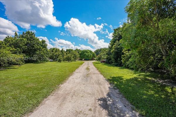 18490 SW 216th St, Unincorporated Dade County, Florida 33170, image 1